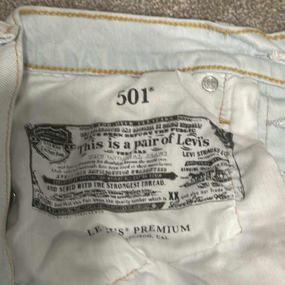 🧊Levis premium 501 light Wash jean shorts 27 - Picture 9 of 11